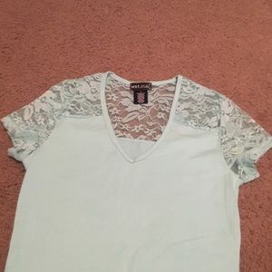 Everyday v-neck tee/t-shirt with lace detail new